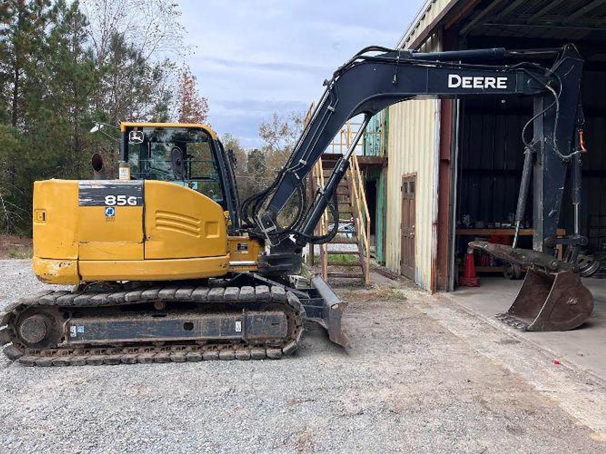 Used 2019 JOHN DEERE 85G
