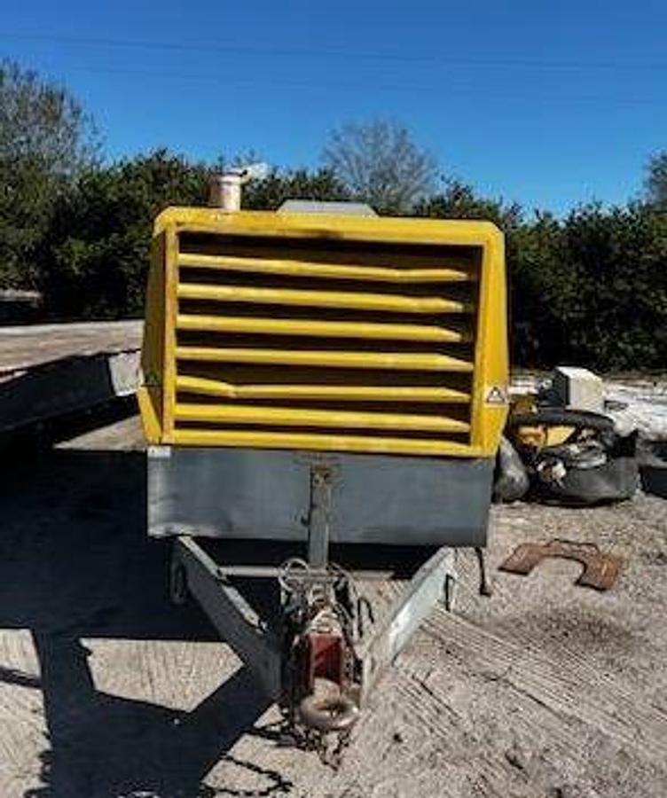 Used 2014 ATLAS COPCO XAVS650CD7 Air Compressor
