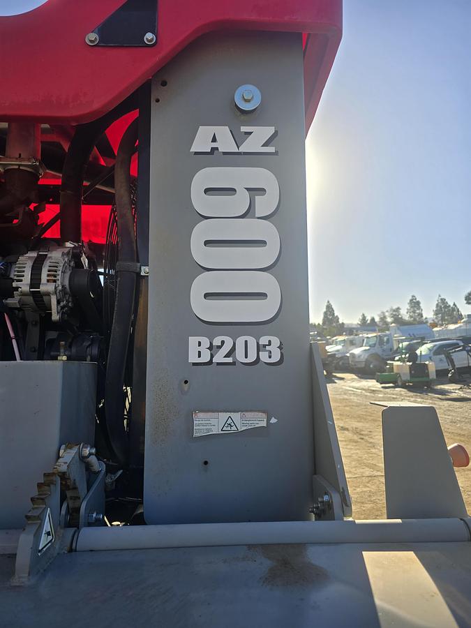 Used 2012 Asphalt Zipper Planter AZ600B