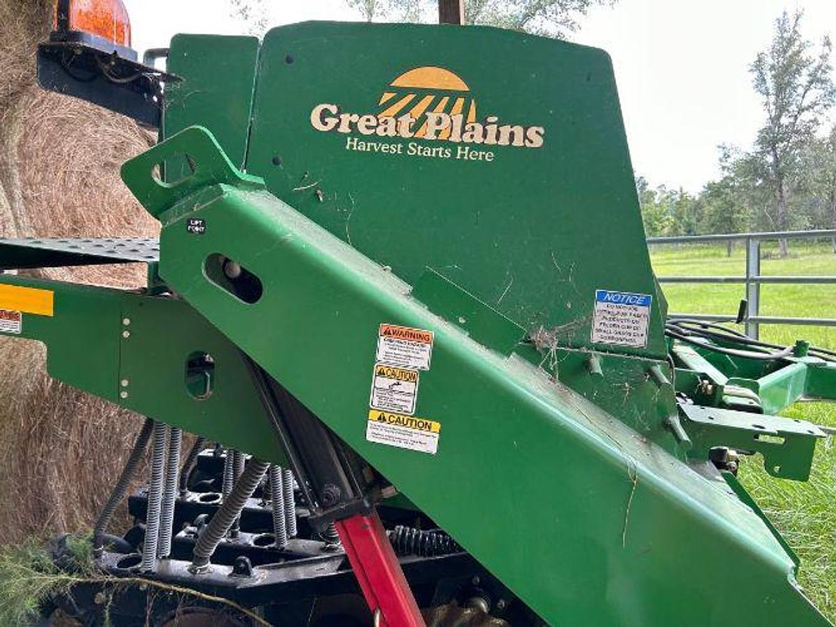 Used 2020 Great Plaines 1206NT No Till Grain Drill