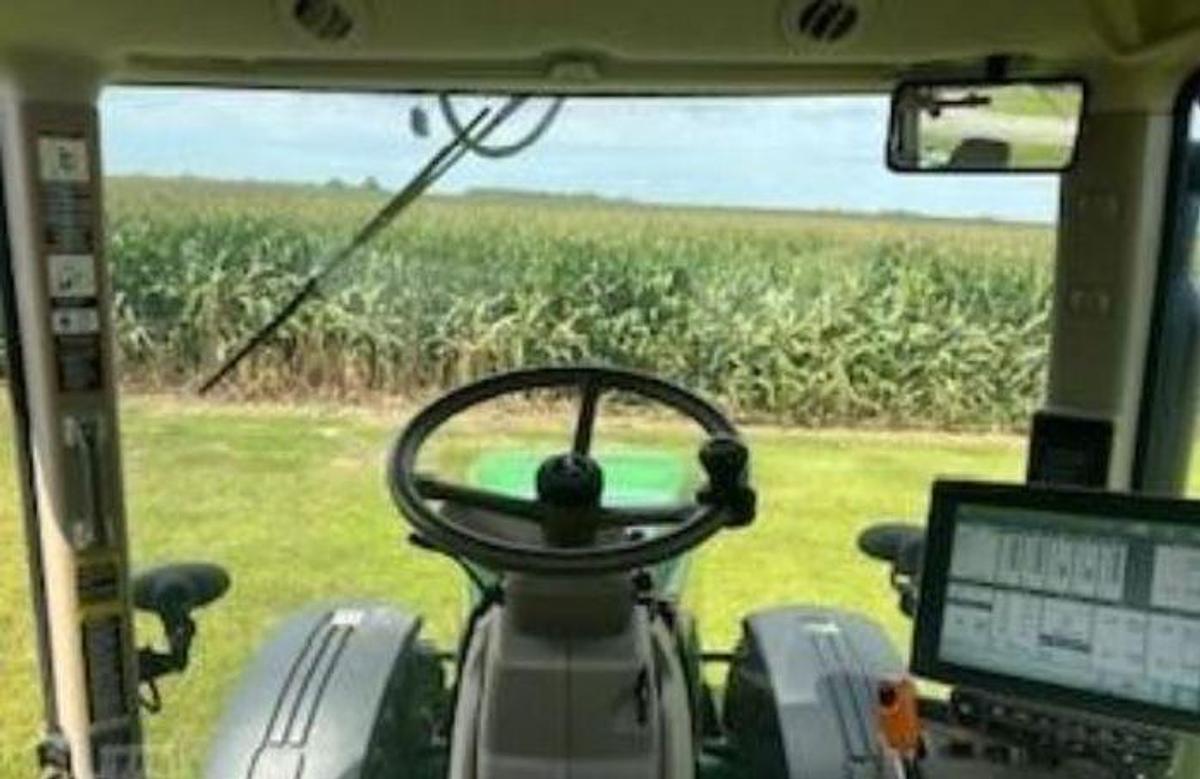 Used 2014 JOHN DEERE 8270R