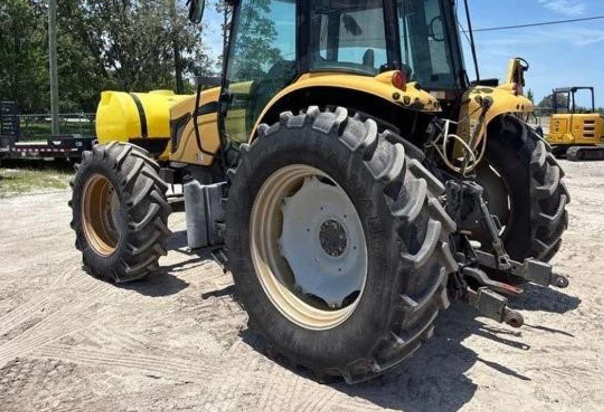 Used 2012 Challenger MT465B Tractor