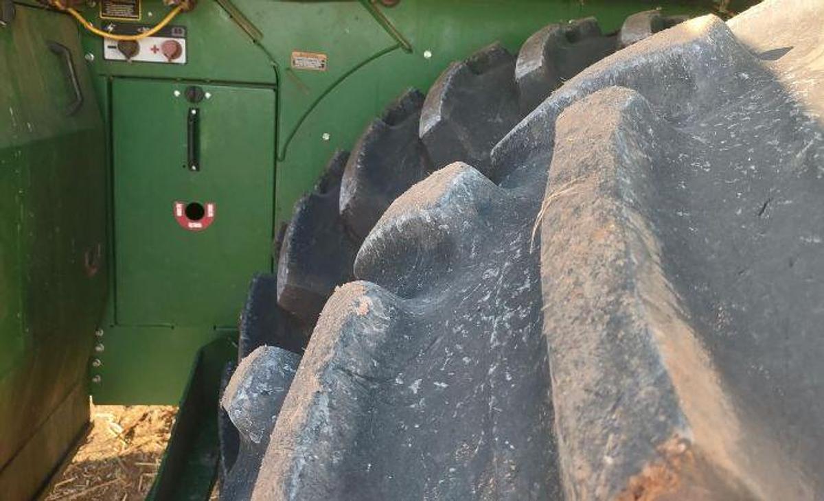 Used 2015 JOHN DEERE CS690