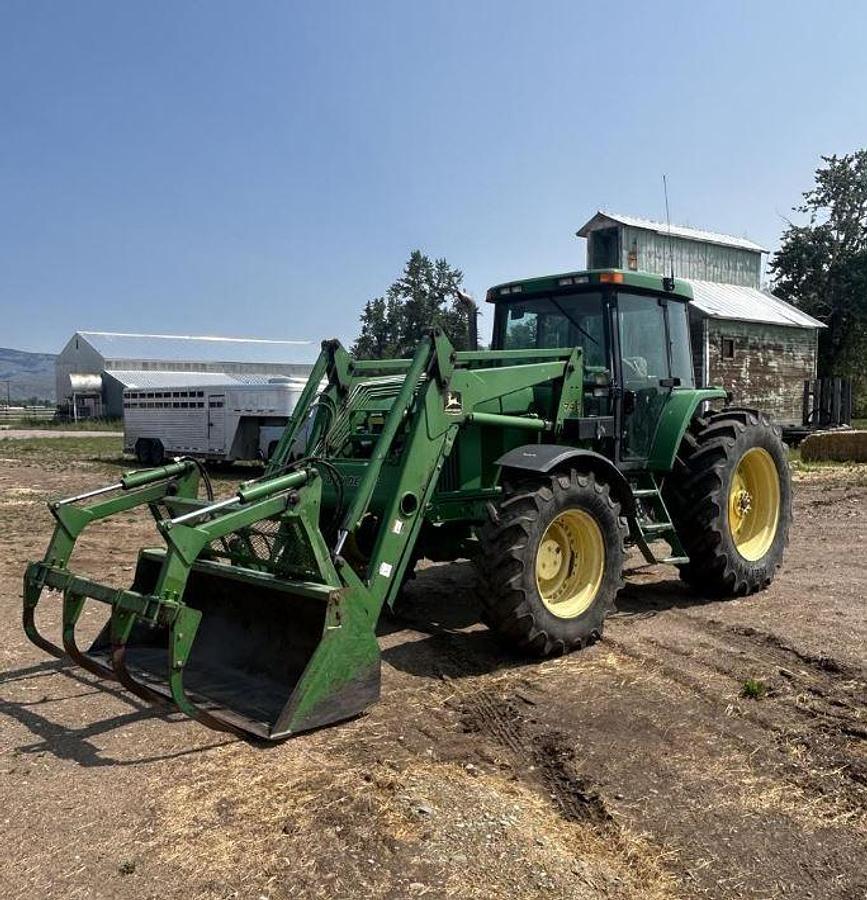 Used 2001 JOHN DEERE 7510