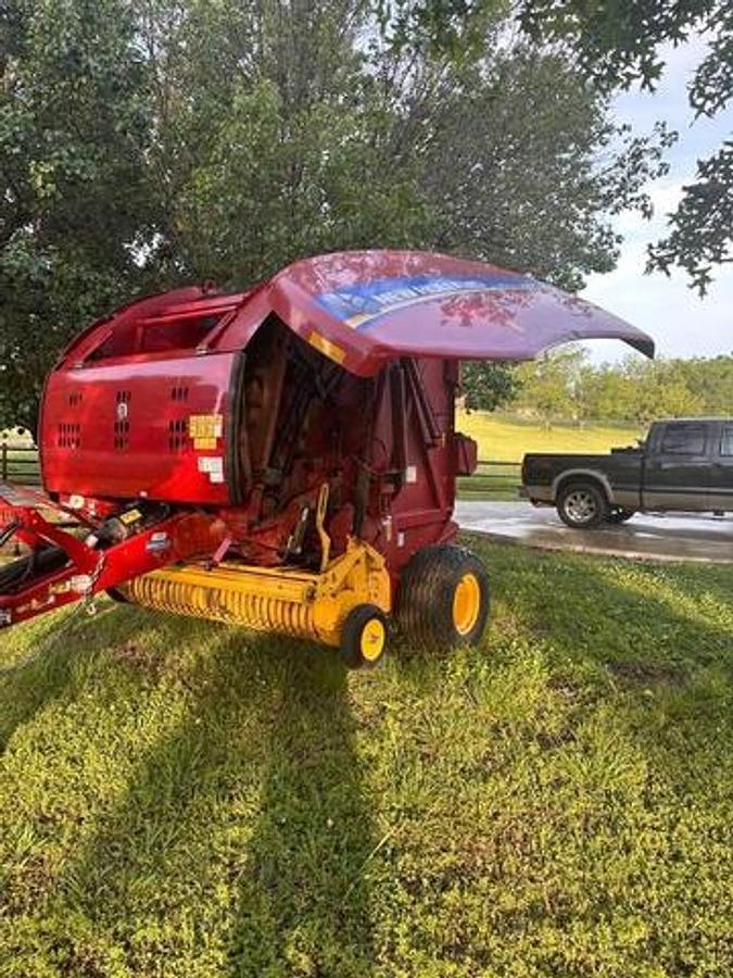 Used 2020 New Holland 460 Round Baler