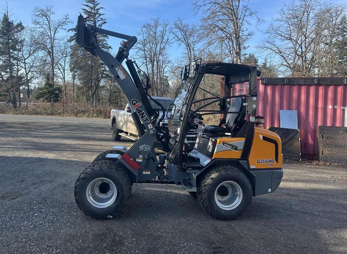 Used 2023 GIANT G2500 X-TRA HD