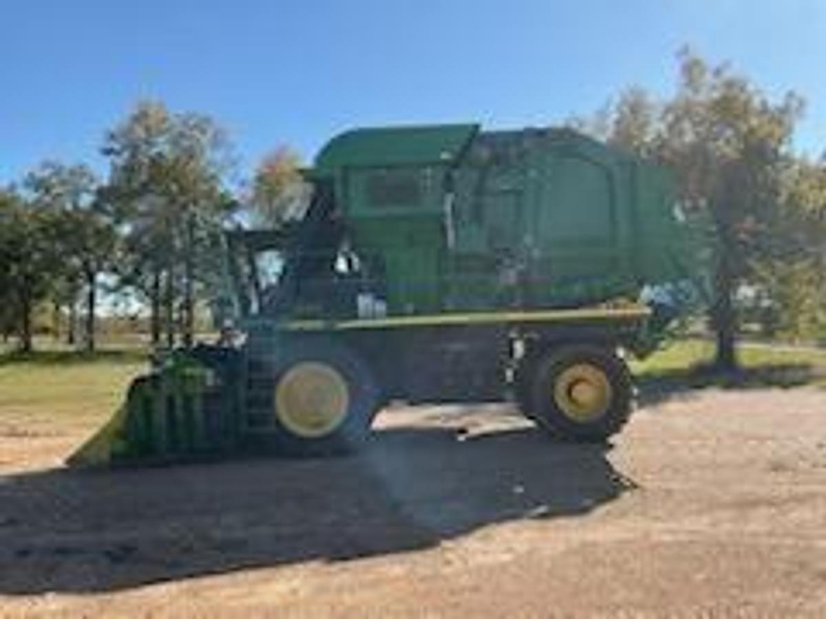 Used 2019 JOHN DEERE CP690 Cotton Picker