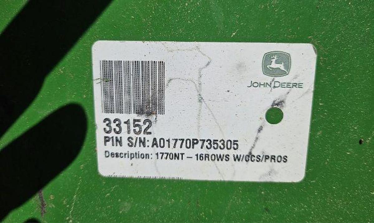 Used 2009 JOHN DEERE 1770NT Planter