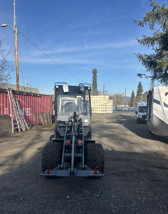 Used 2023 GIANT G2500 X-TRA HD