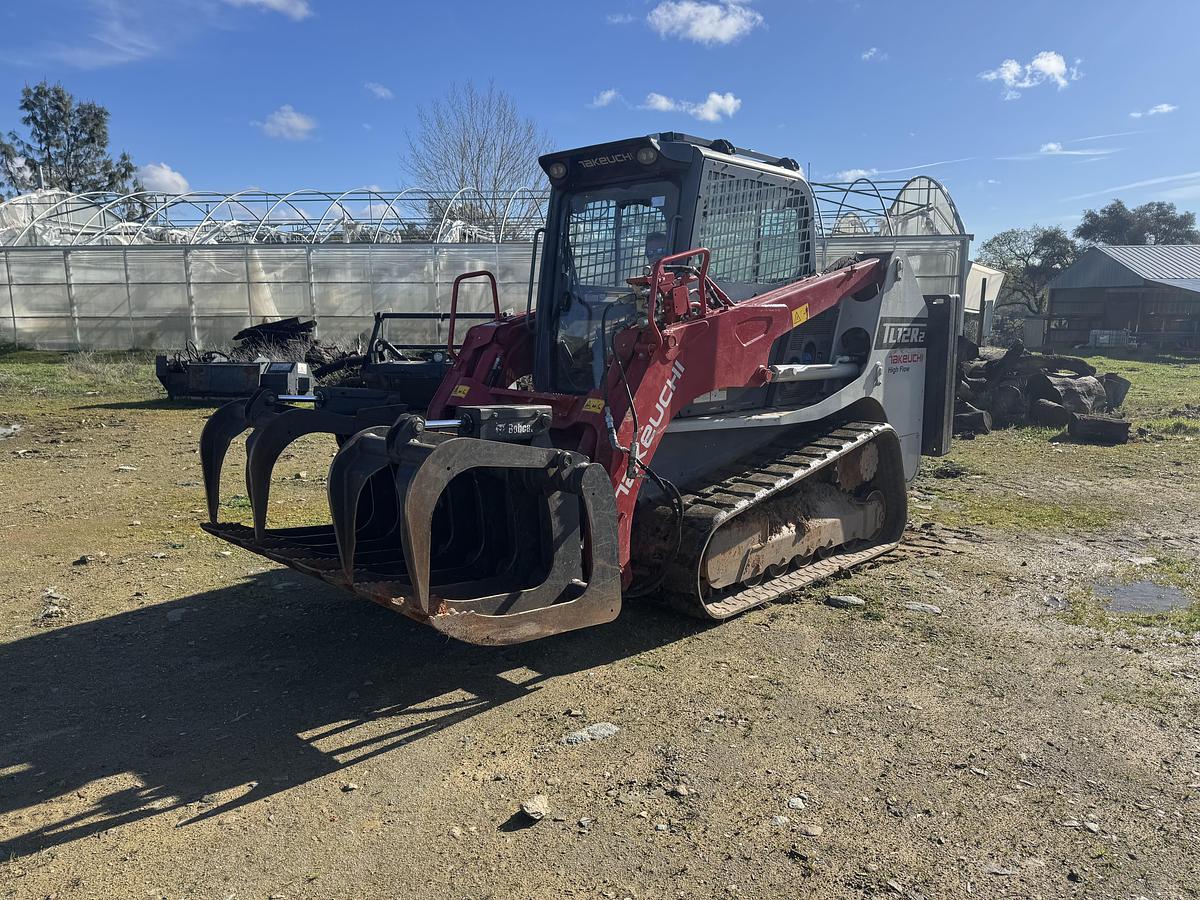Used 2022 TAKEUCHI TL12R2 TRACK SKID STEER