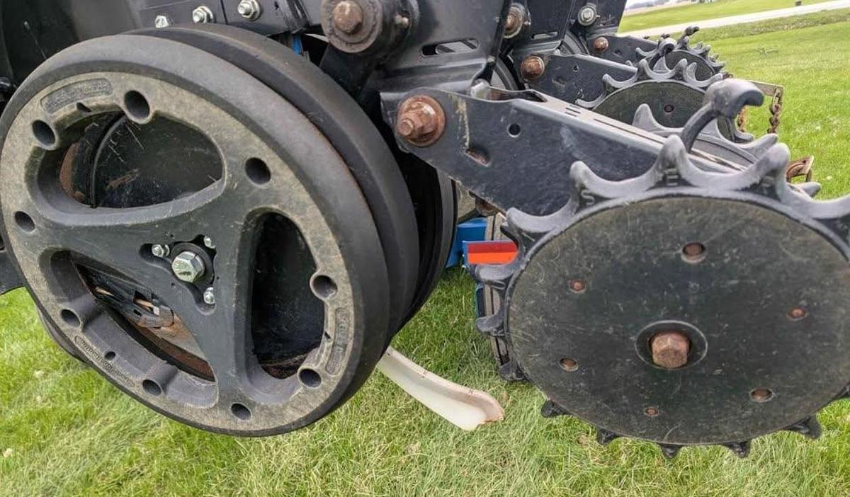 Used 2014 Kinze 3500