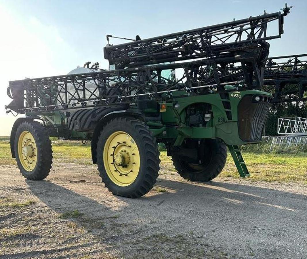 Used 2011 John Deere 4930 Sprayer
