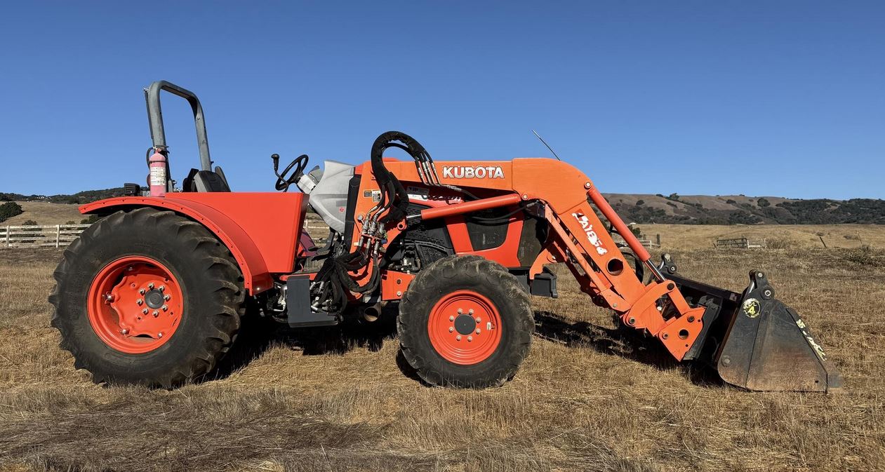 Used 2018 KUBOTA M5-111D Tractor