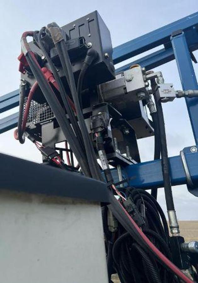 Used 2009 KINZE 3600 Planter