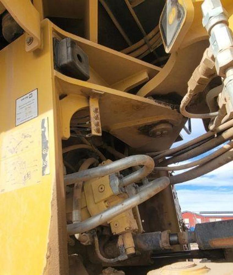 Used 2017 Caterpillar 924K