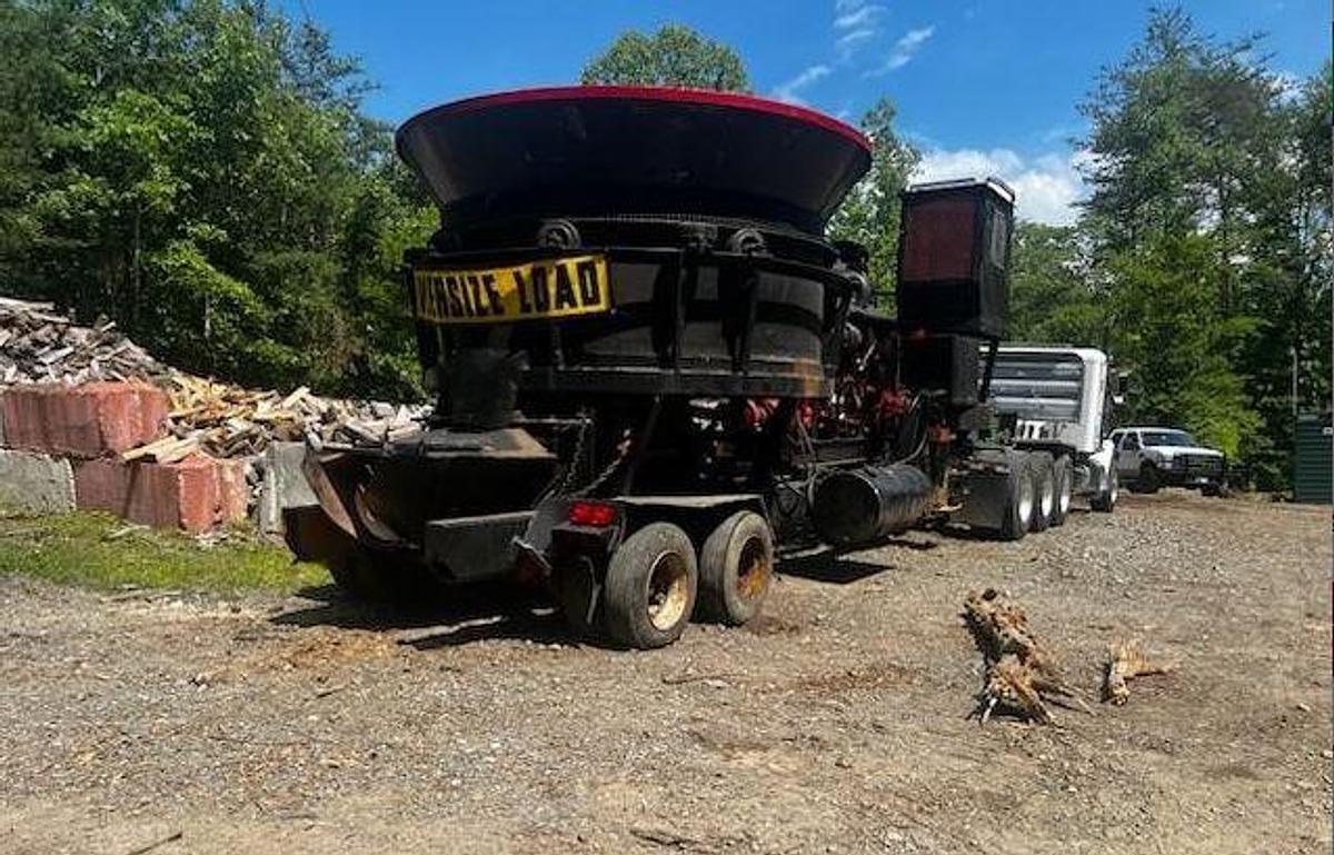 Used 1990 MORBARK 1100 Tub Grinder