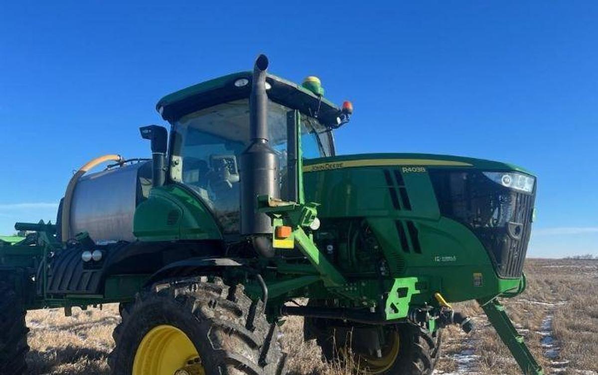 Used 2015 John Deere R4038