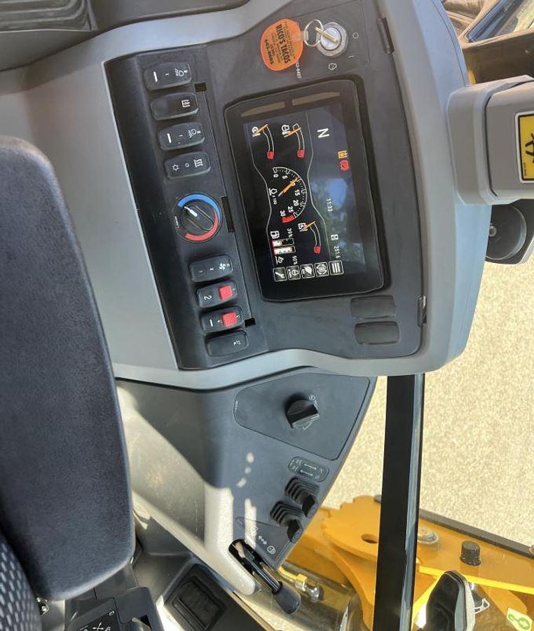 Used 2021 CATERPILLAR 420 Loader Backhoe