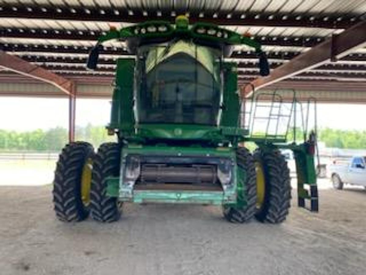 Used 2024 John Deere Combine