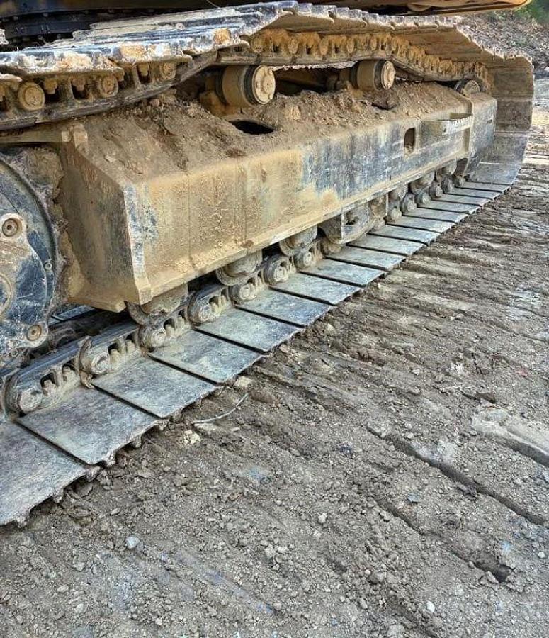 Used 2007 DEERE 160C LC