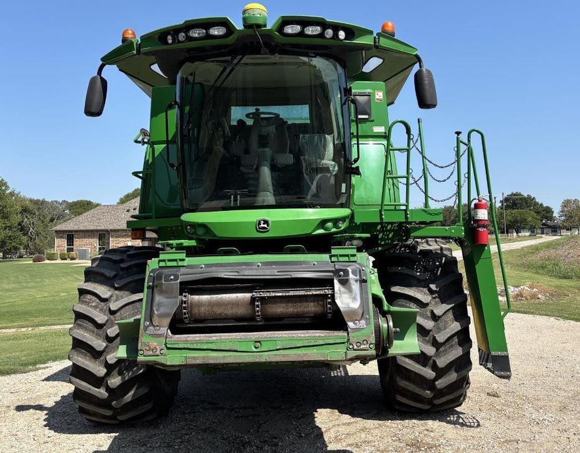 Used 2012 John Deere S670 Combine