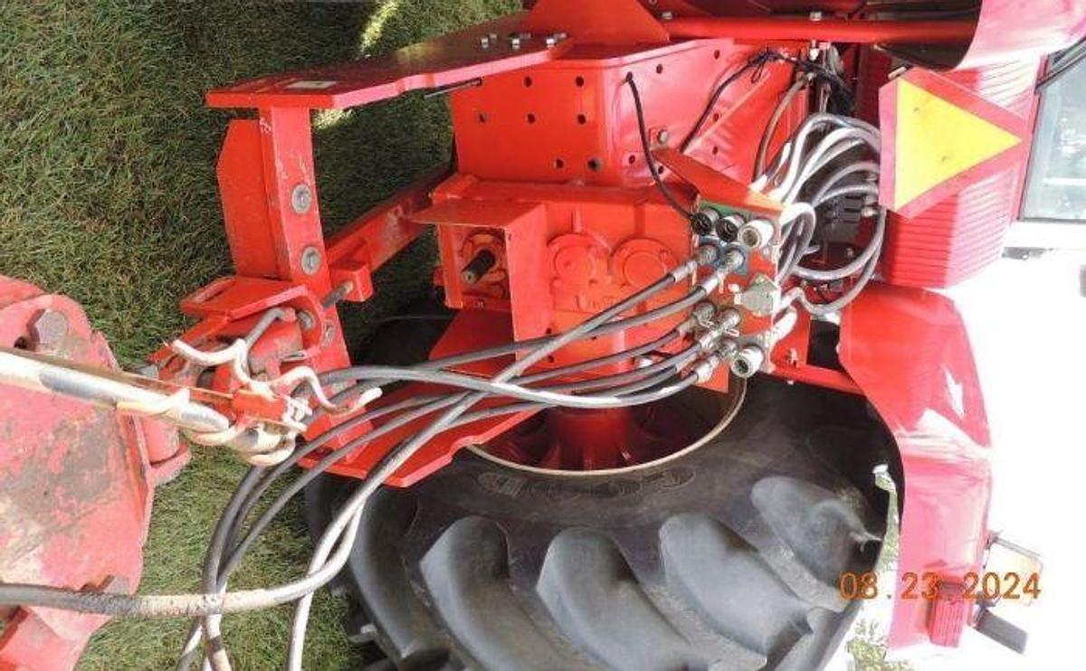 Used 2014 VERSATILE 2375