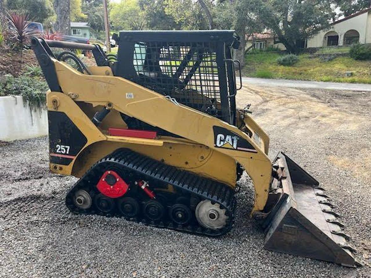 Used 2003 CATERPILLAR 257