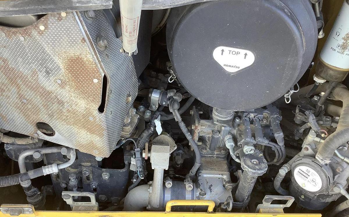 Used 2012 Komatsu D65PX-17