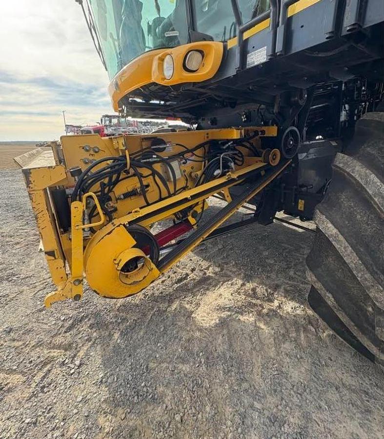 Used 2010 New Holland 9070