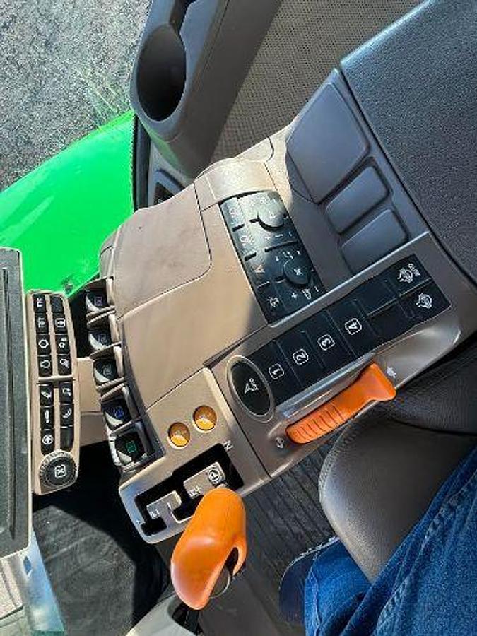 Used 2021 JOHN DEERE 9620RX