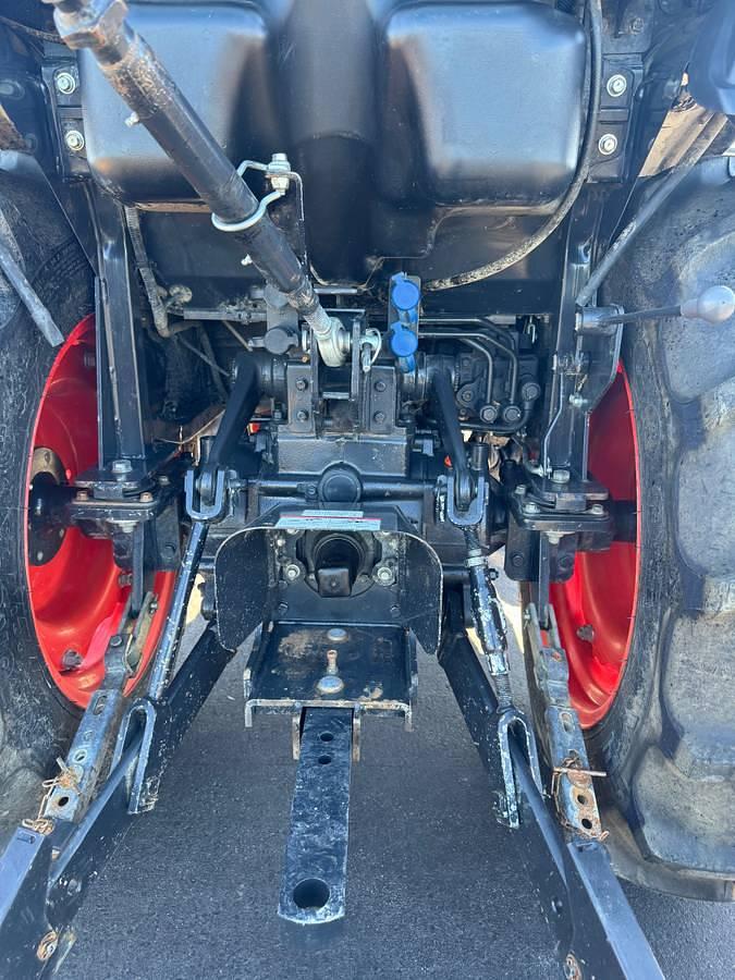 Used 2023 Kioti CK3520SEHST tractor