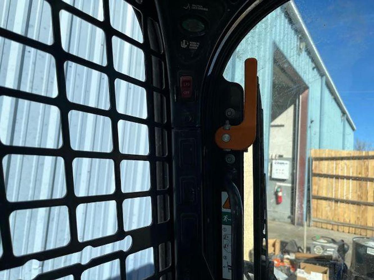 Used 2019 BOBCAT S740