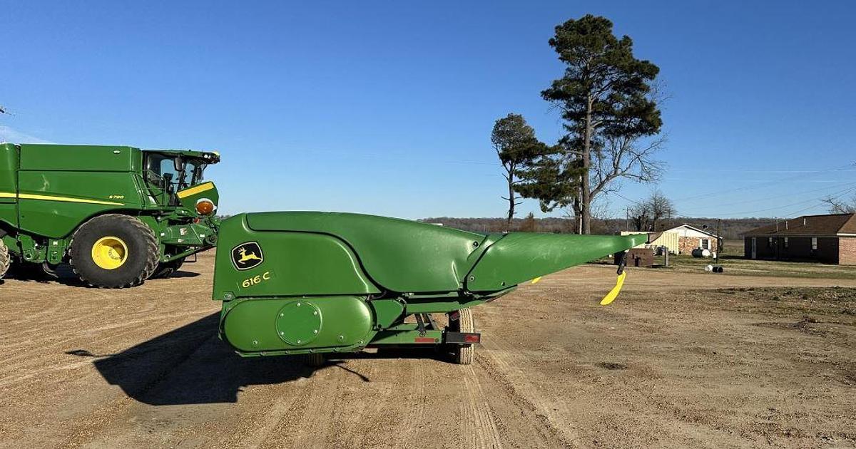 Used 2018 John Deere 616C
