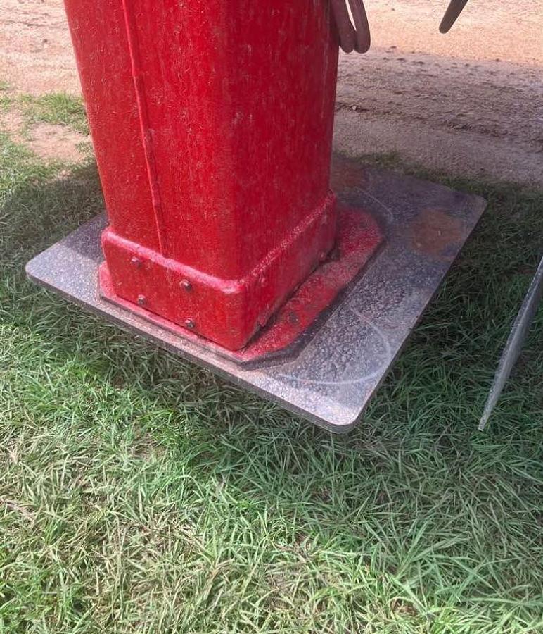 Used 2000 Elliott H110 Boom Truck (Mounted on International 4900)