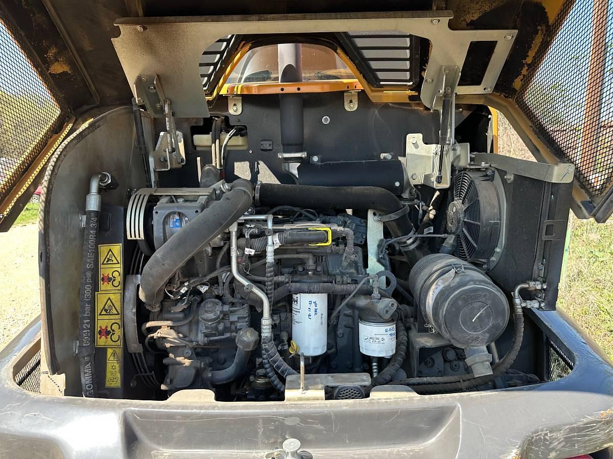 Used 2021 Case 221f Loader With Factory Bucket