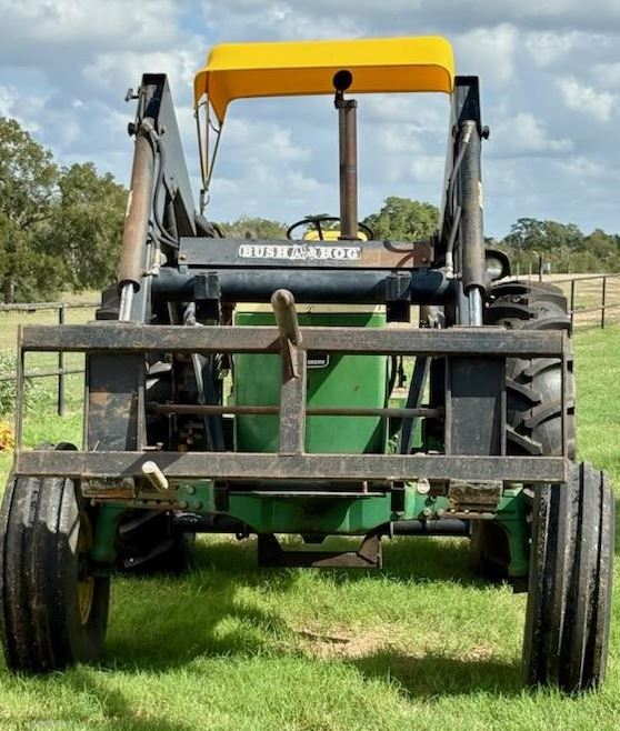 Used 1982 John Deere 2940 Tractor
