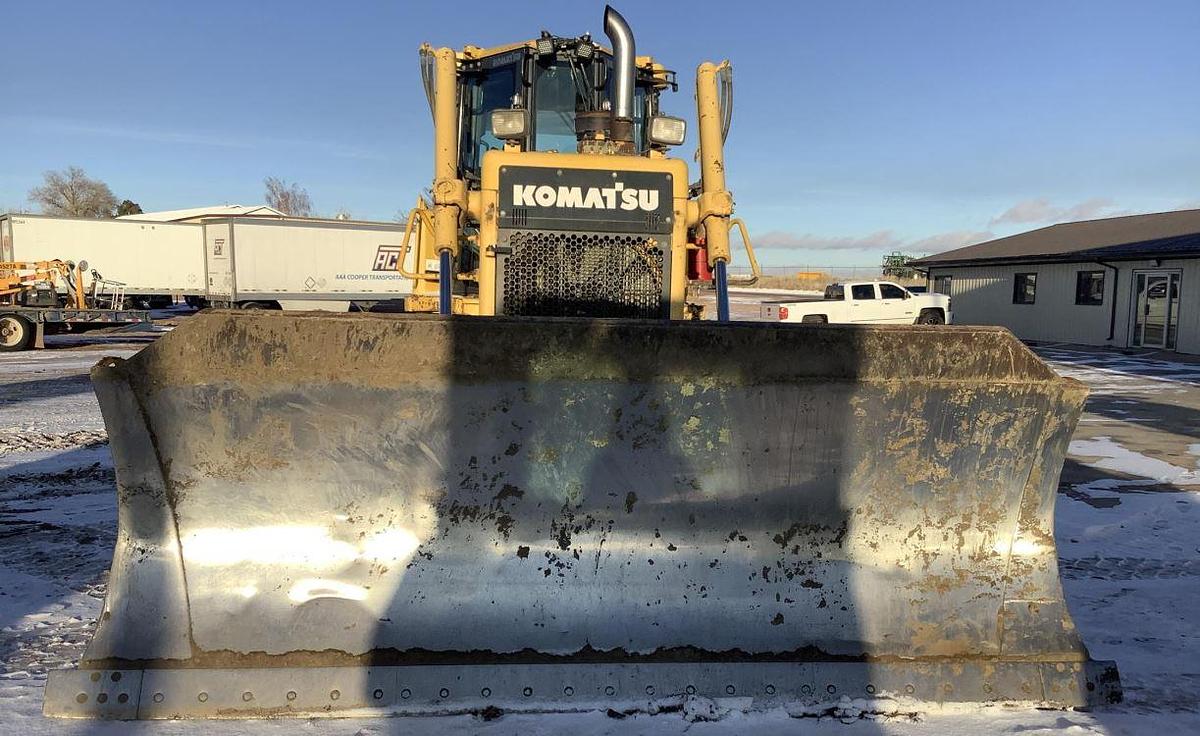 Used 2012 Komatsu D65PX-17