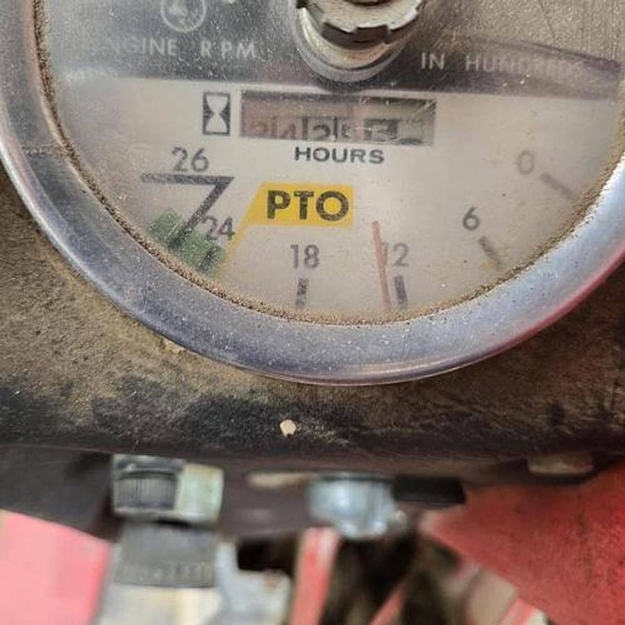 Used 1972 INTERNATIONAL 1066 Tractor