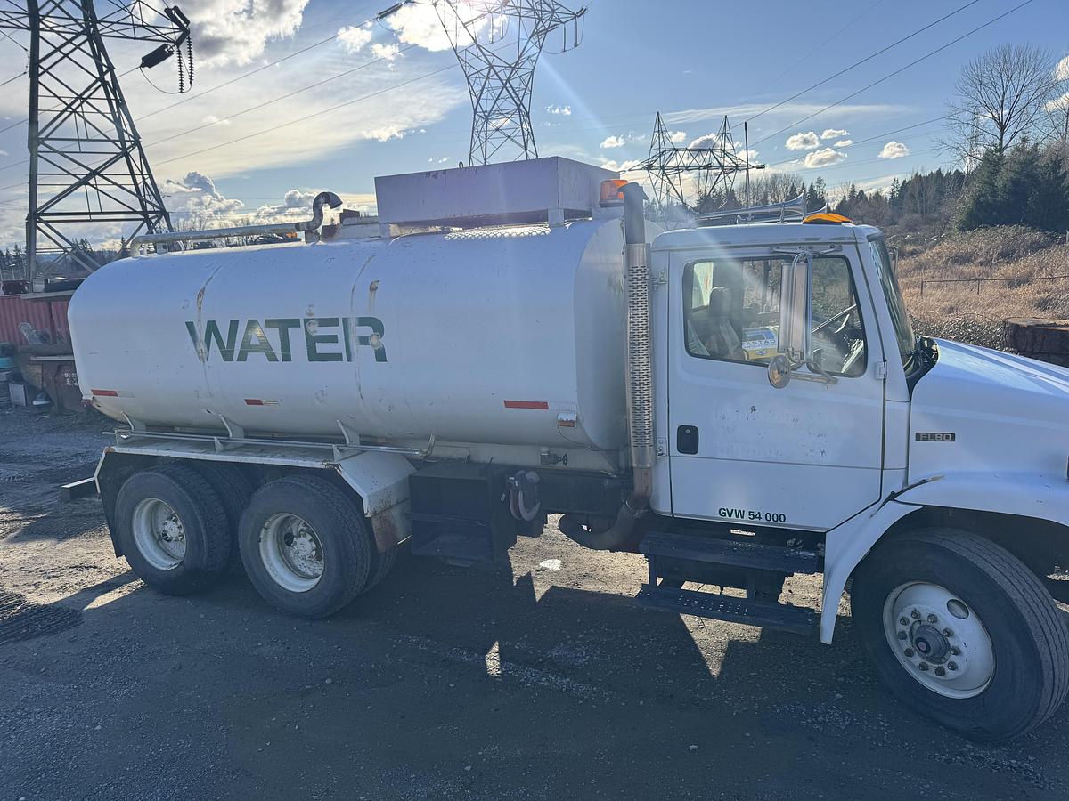 Used 1999 Freightliner Water Truck