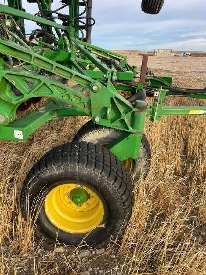 Used 2018 JOHN DEERE 1835 Air Seeder