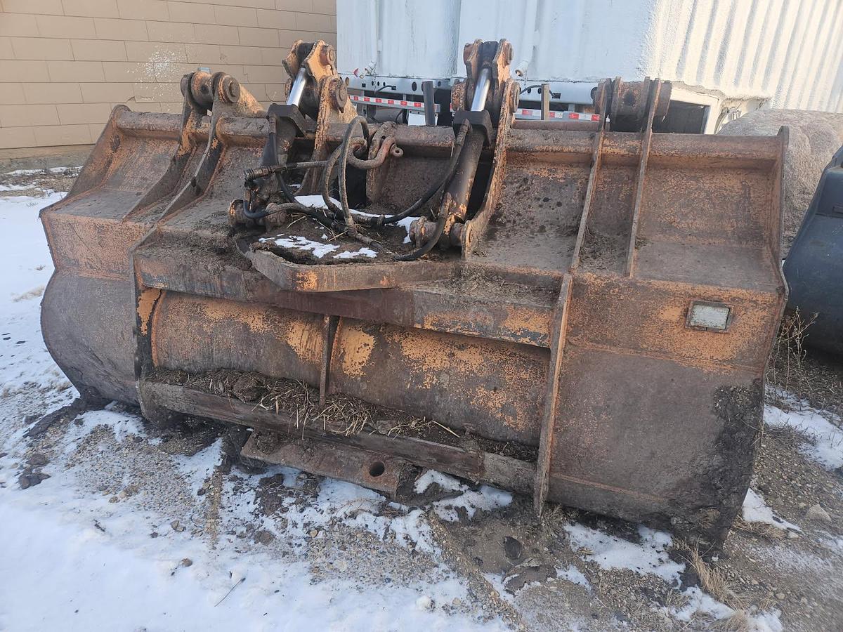 Used Case IH Industrial 3.5 Yard Grapple Bucket