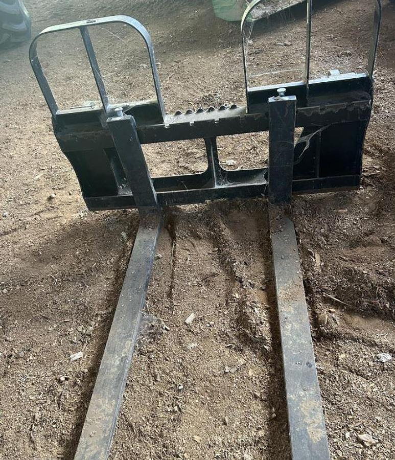 Used 2021 JOHN DEERE 5090EL