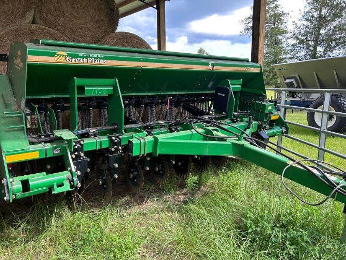 Used 2020 Great Plaines 1206NT No Till Grain Drill