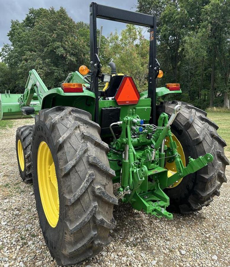 Used 2021 JOHN DEERE 6105E