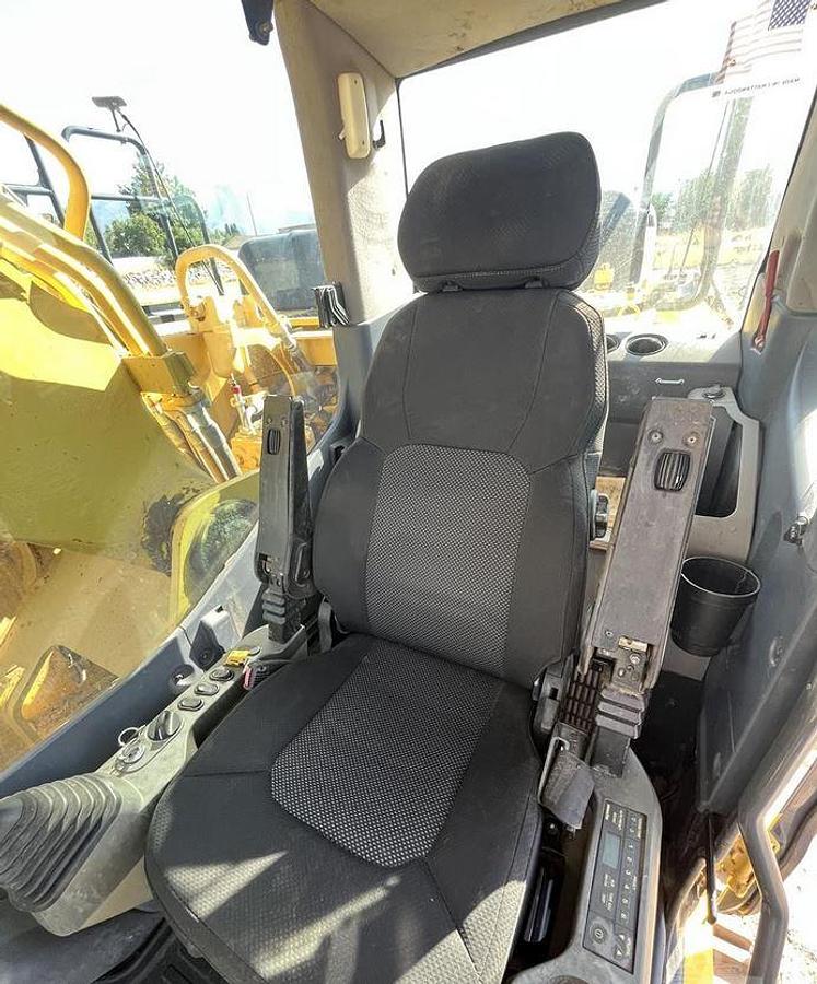 Used 2014 KOMATSU PC360 LC-10 Excavator