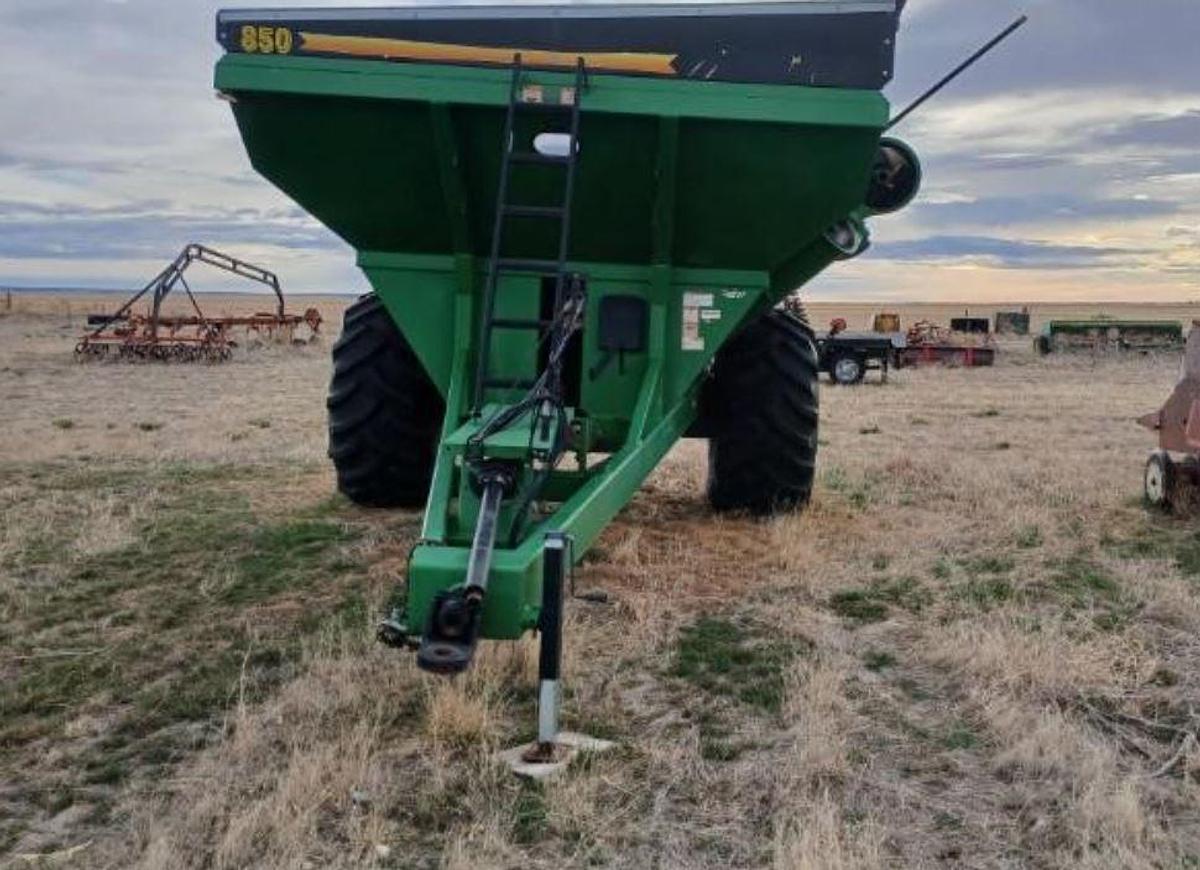 Used 2013 CRUST BUSTER 850