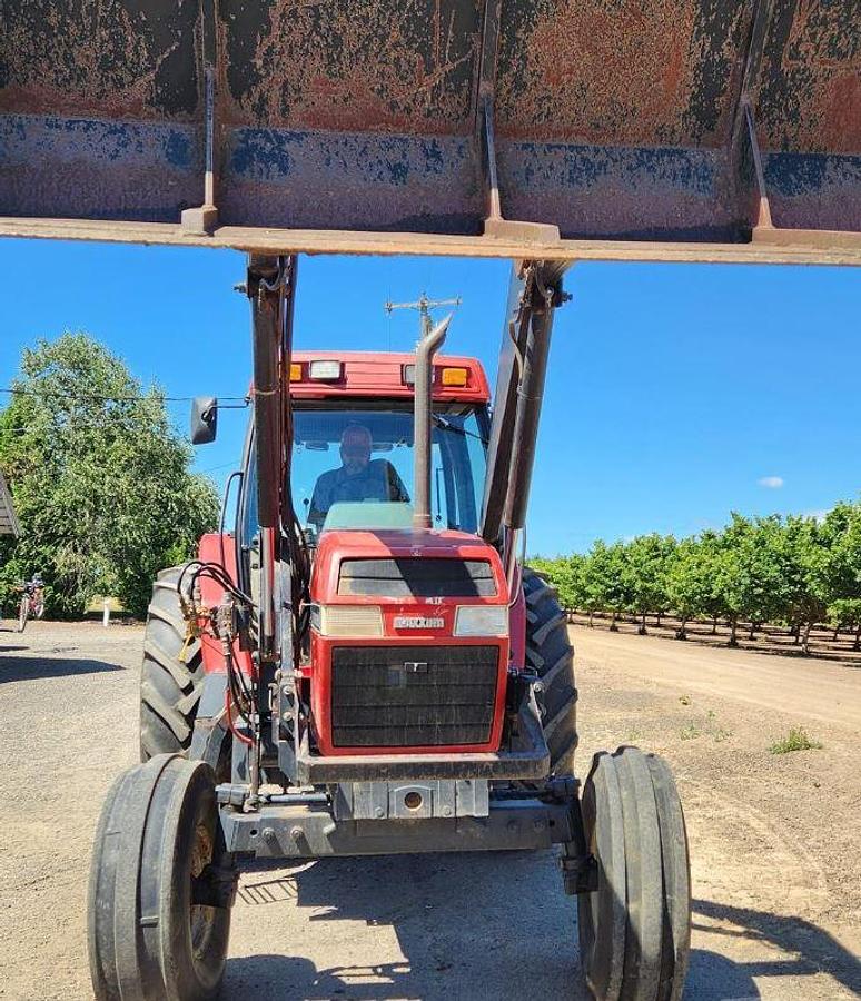 Used 1993 Case IH 5140 Tractor
