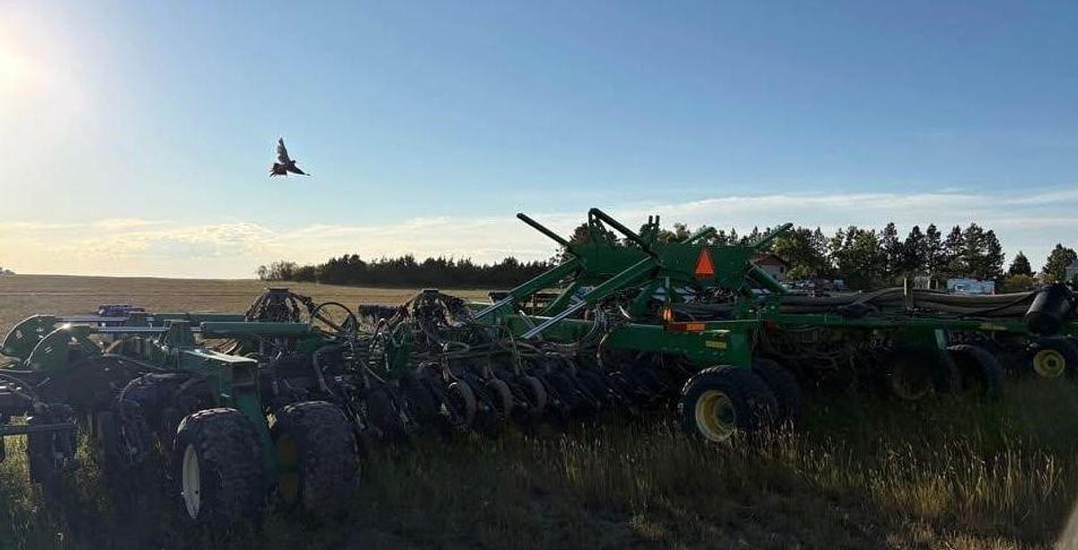 Used 2012 JOHN DEERE 1890 Air Seeder