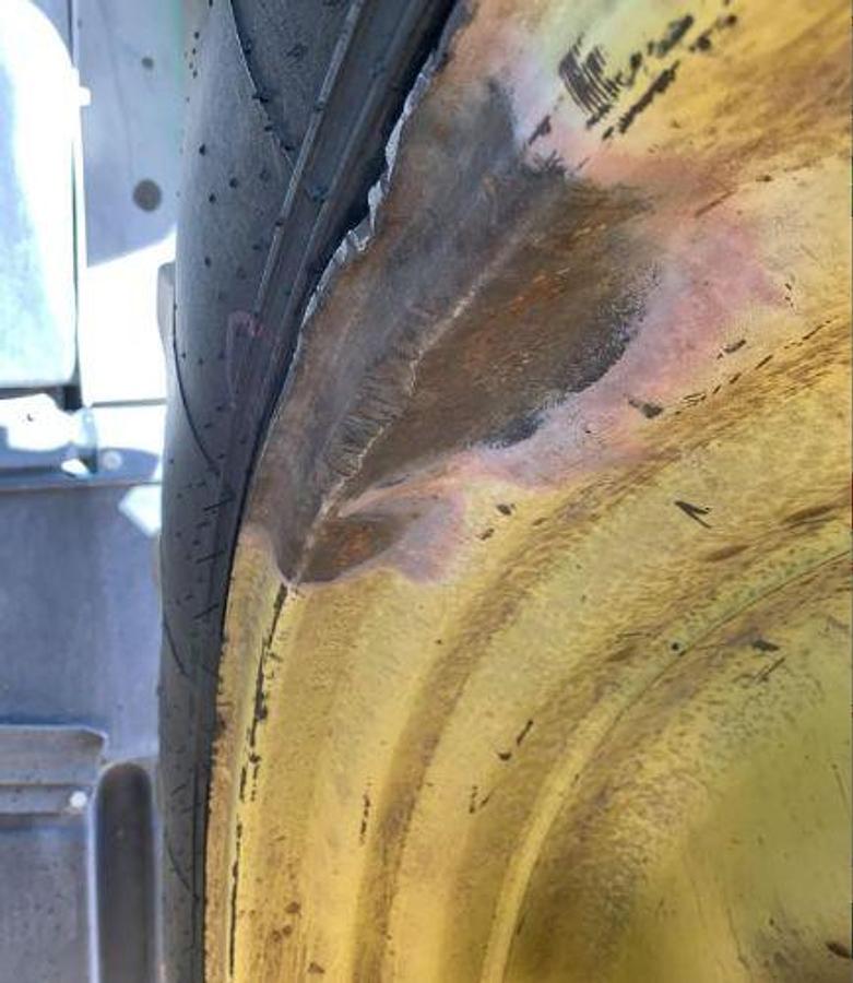 Used 2004 JOHN DEERE 8320