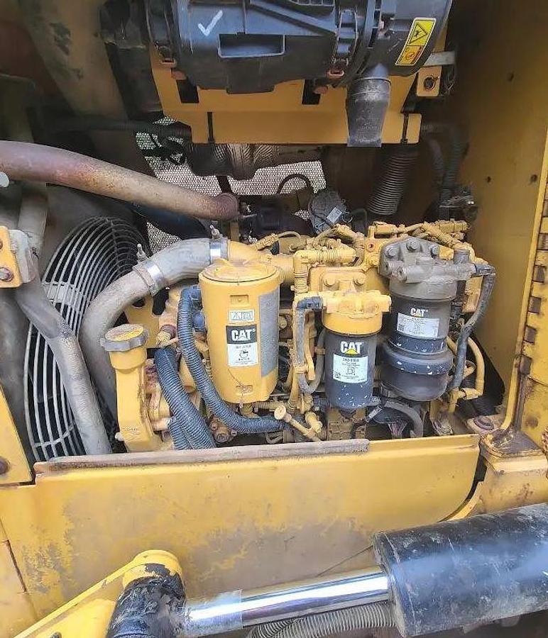 Used 2015 D5 K2 Crawler Excavator